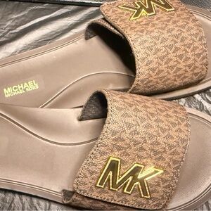 Michael Kors Brown Slides New in Box Sz 10